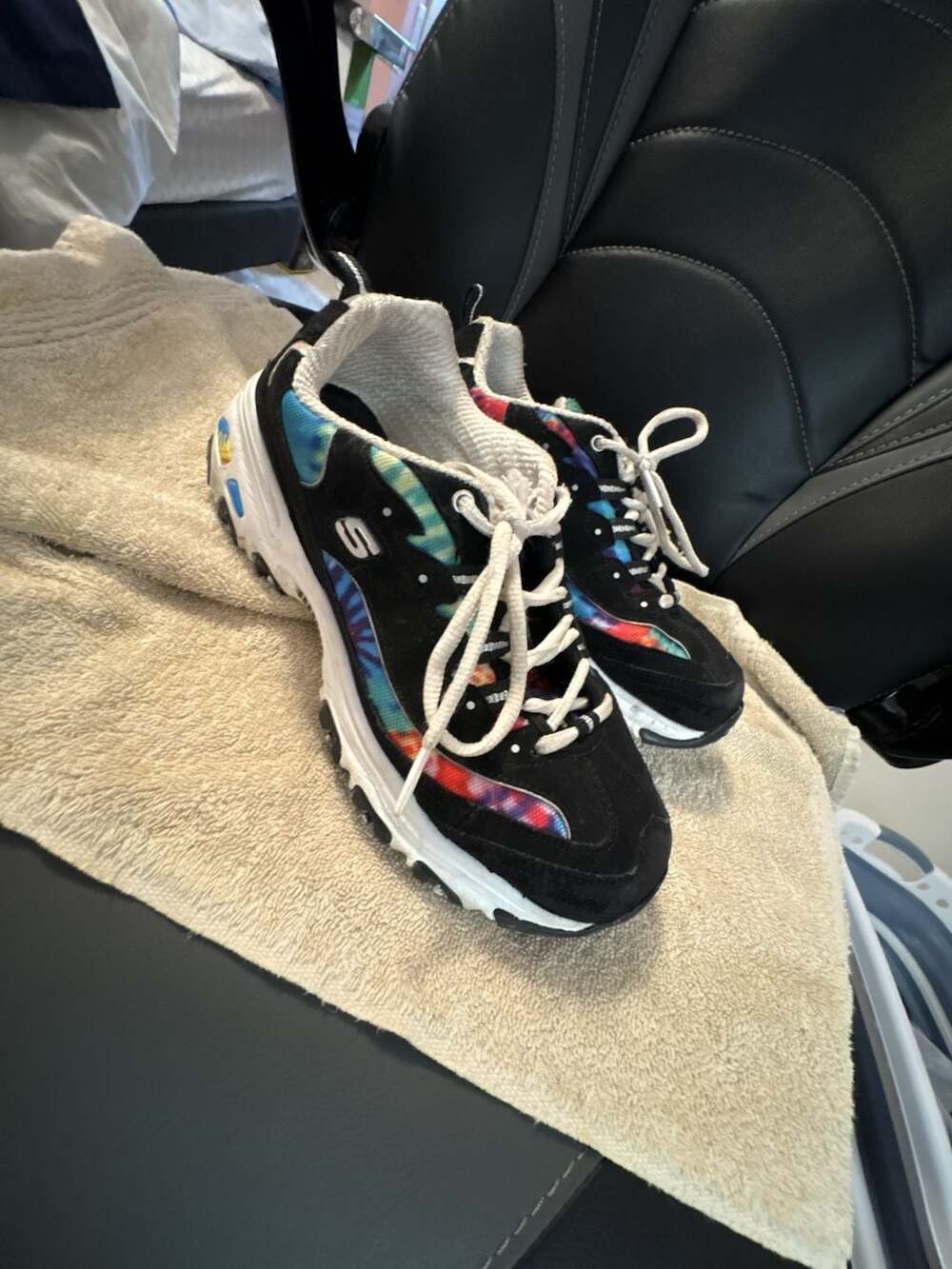 Skechers D'Lites Summer Fiesta Size 7.5 Black Multi Sneakers